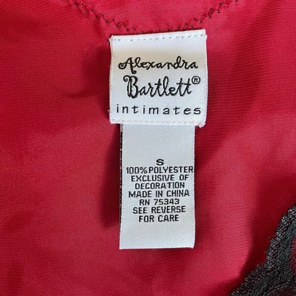 Lingerie Nightgown Size Small Red Satin Black Lace Long Sleeve Sleep Silky Sexy - Picture 12 of 15